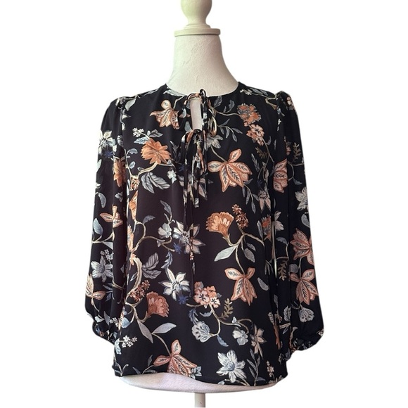 CeCe Tops - CeCe Floral navy Blouse brand new small MSRP69.00